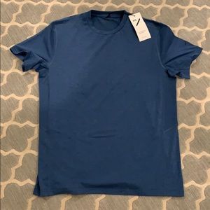 Hilly city NWT Bodymap train tee. Blue